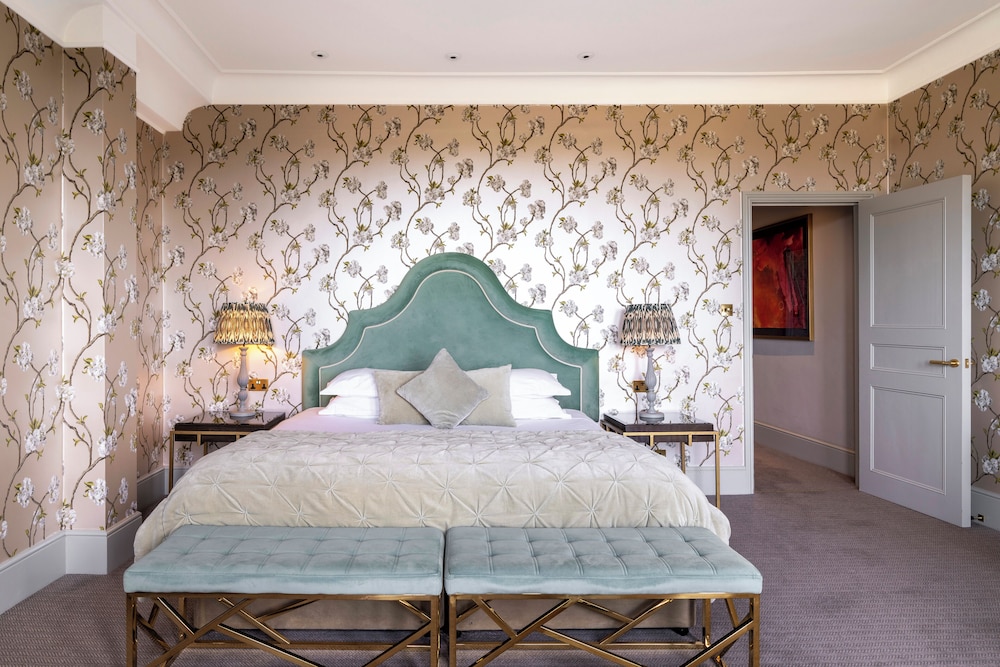 Premium Suite, 1 King Bed