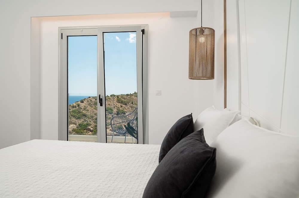 Maisonette with Sea View