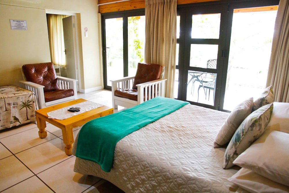 Family Chalet, Multiple Beds, River View photo 2