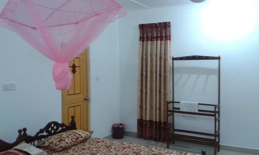 Family Suite Non/AC photo 2