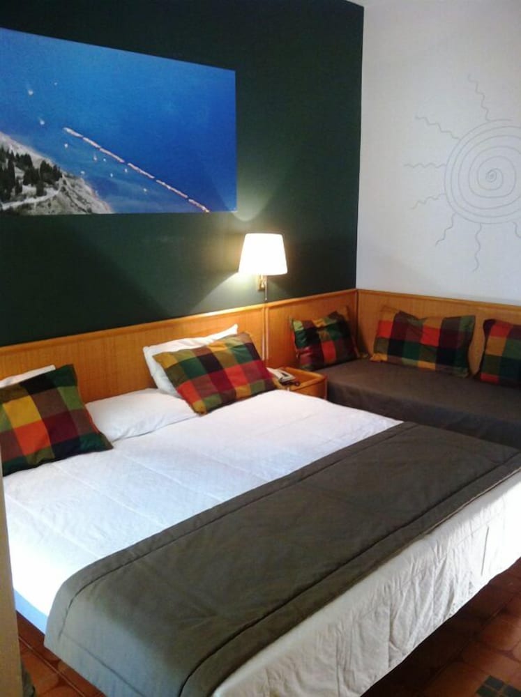 Standard Double Room, 1 Bedroom, Accessible, Garden View photo 3