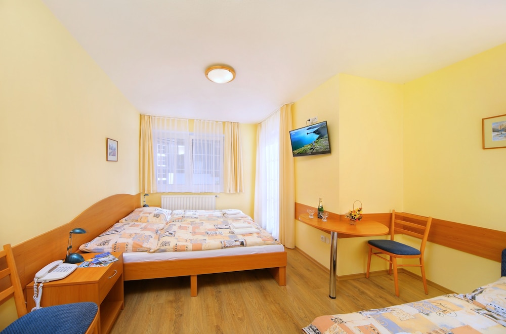 Triple Room photo 1
