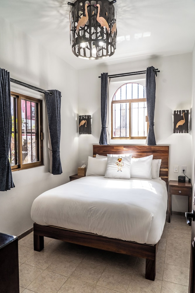 Grand Condo, Multiple Beds, Pool View, Ground Floor photo 3
