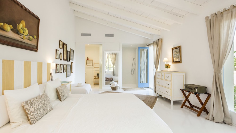 Habitación Doble, Patio (DALI)