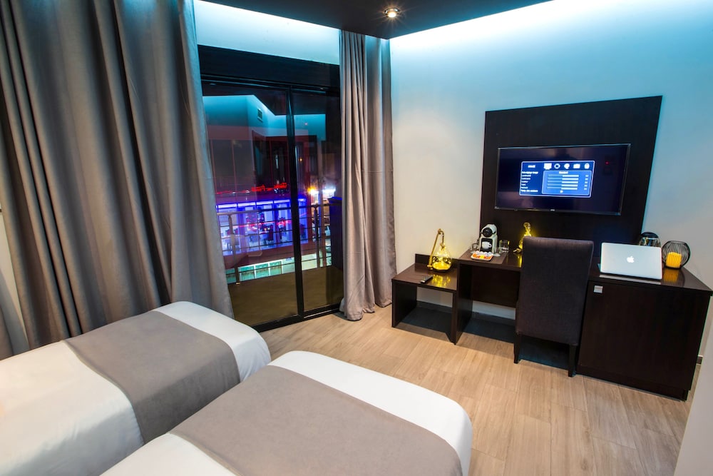 Comfort Double Room, City View