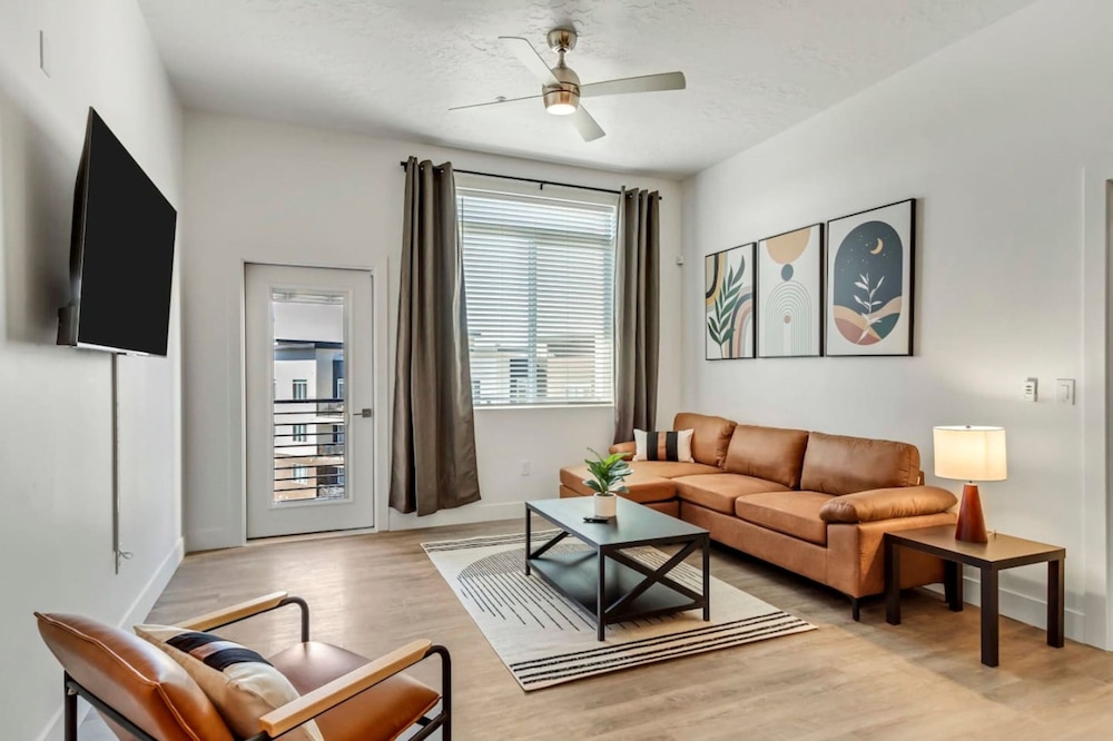 Apartment photo 1