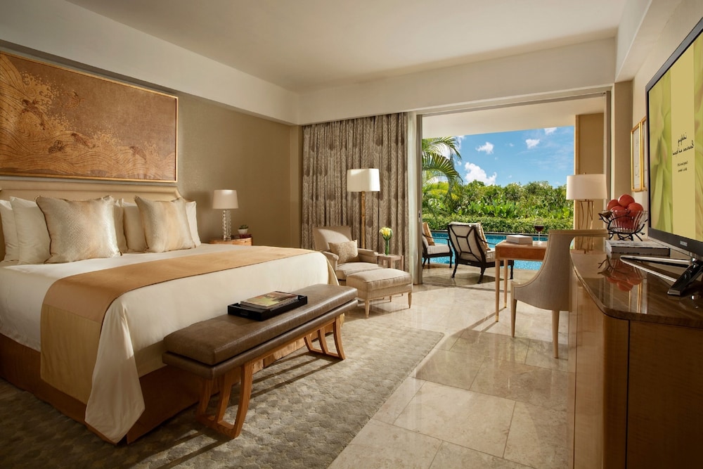 Signature Room, Lagoon Access (Mulia Signature Lagoon Access) photo 1