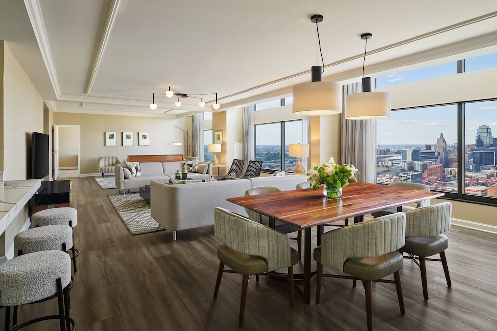 Luxury Suite, 1 Bedroom - Photo 10