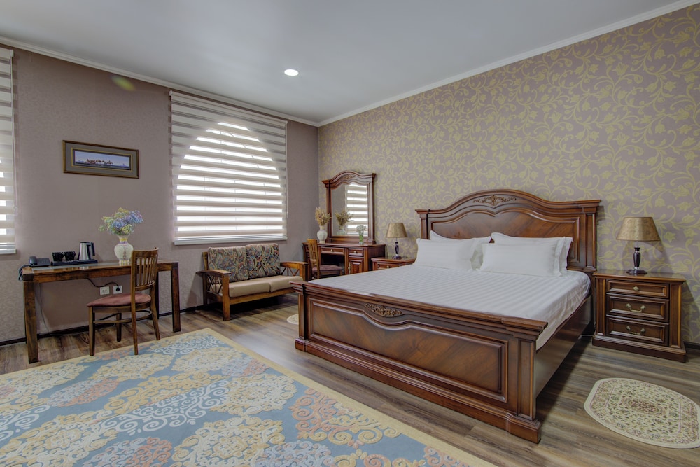 Luxury Room