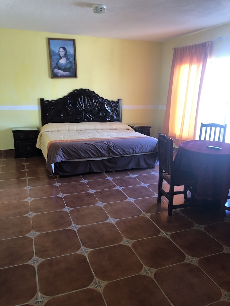 Standard Triple Room, 1 King Bed