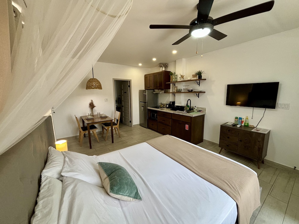 Exclusive Studio Suite, 1 Queen Bed