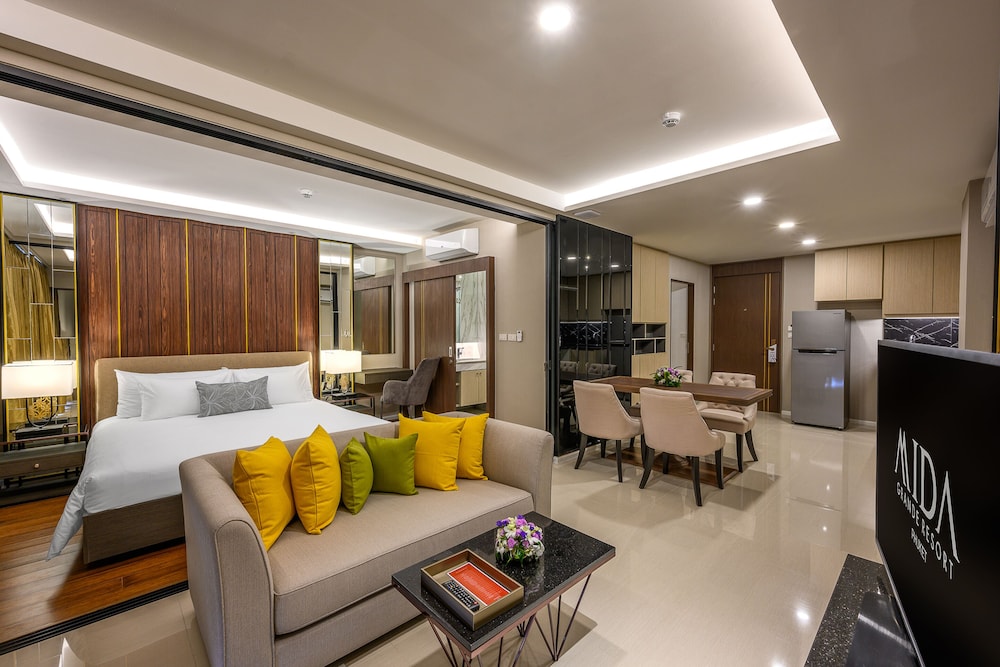 Grande 2 Bedroom Suite Ocean View with Plunge Pool - Photo 9