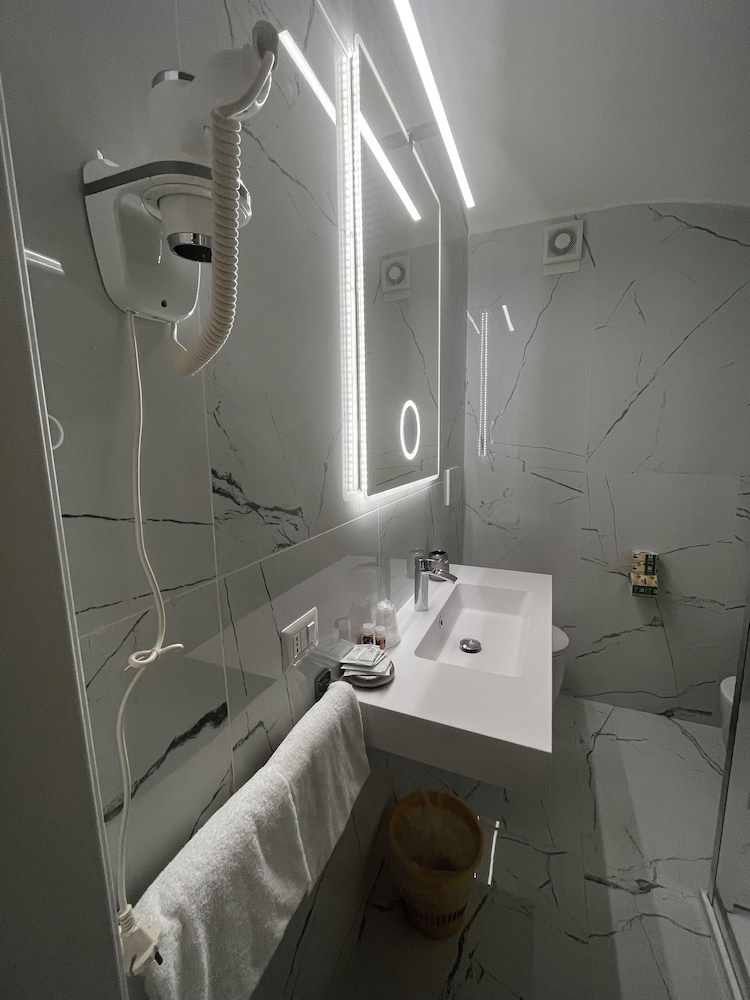 Signature Double Room photo 3