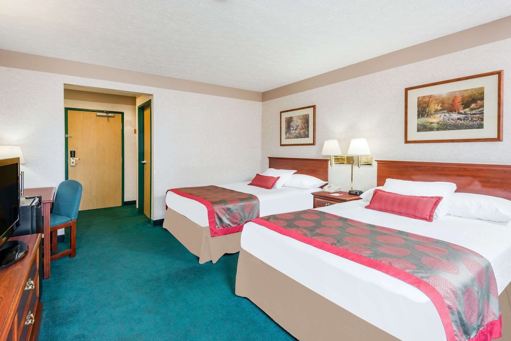 Double Room, 2 Double Beds - Photo 3