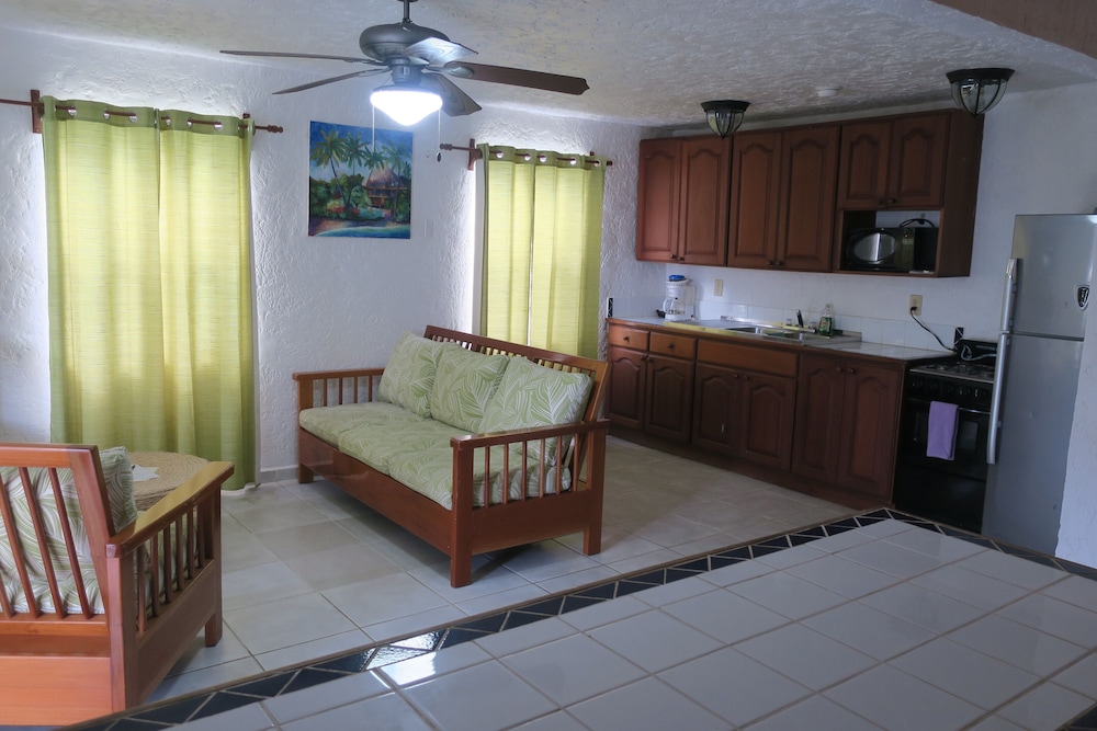 Luxury Condo, 1 Bedroom, Pool View, Garden Area photo 2