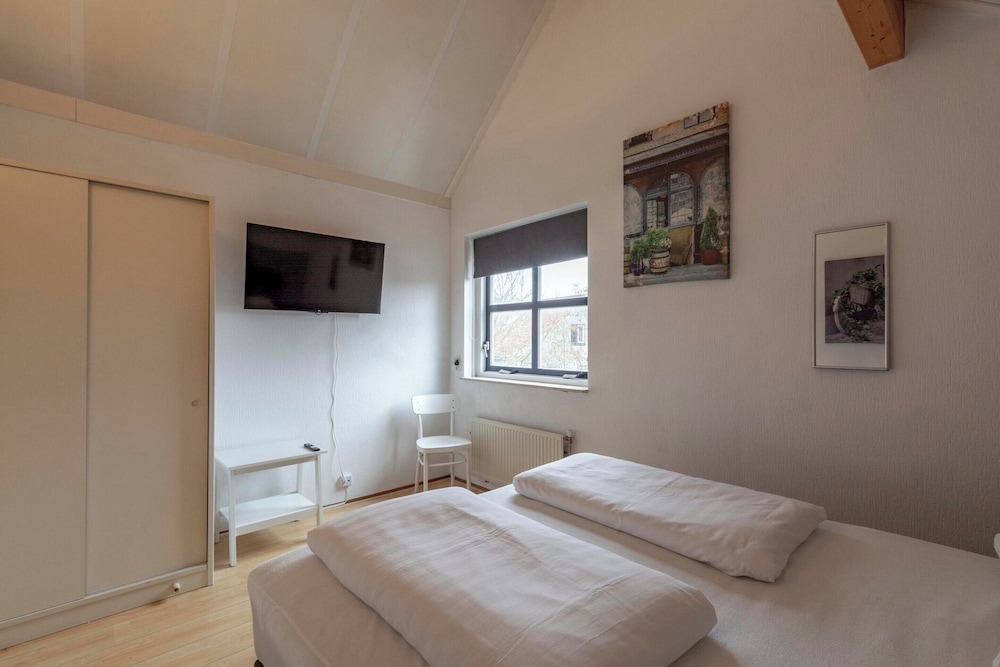 Villa photo 3