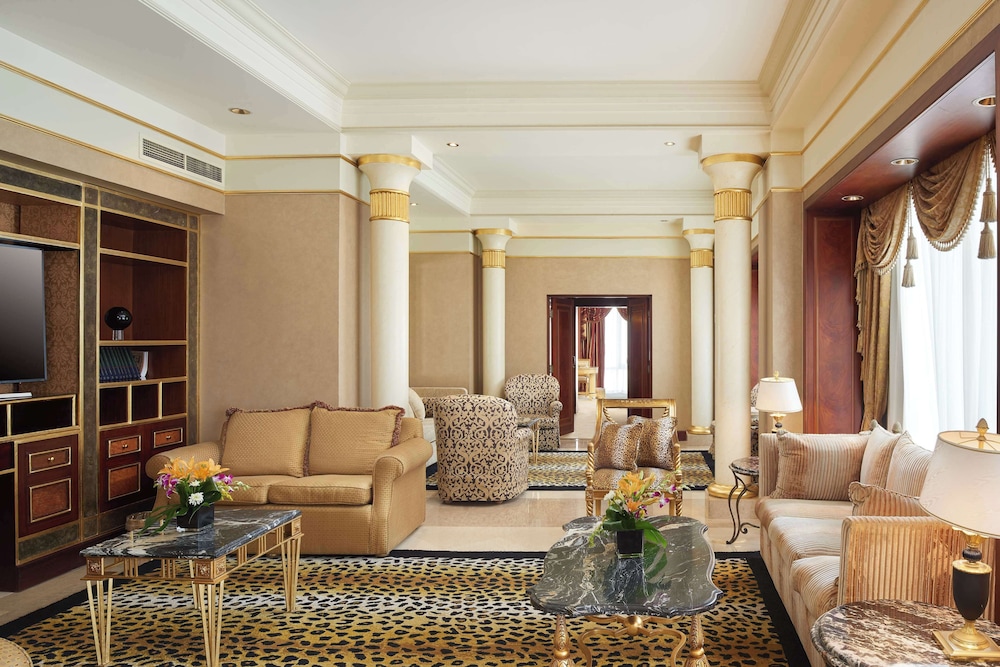 Royal Suite, 1 King Bed (Nile View)