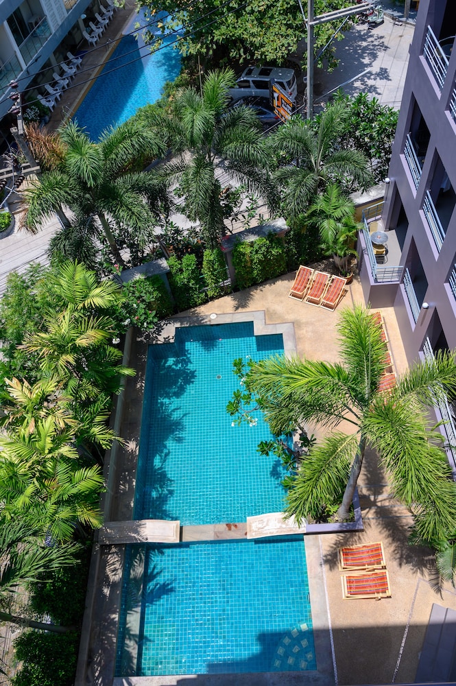 Deluxe Twin Room, Pool View - Photo 5