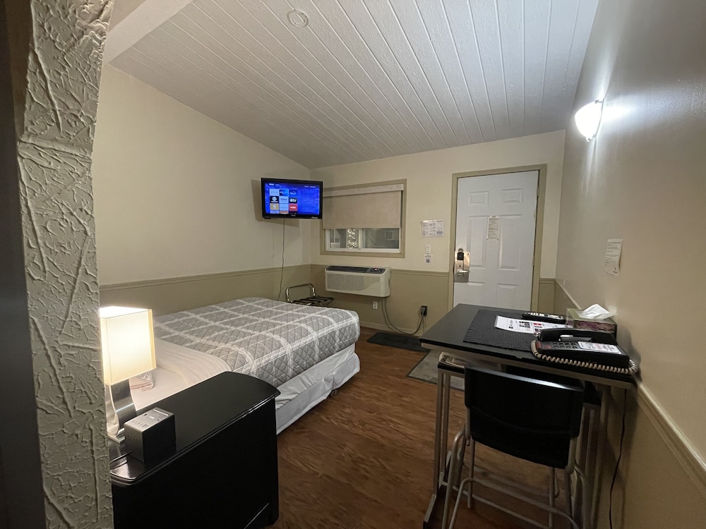 Standard Room, 1 Double Bed, Non Smoking photo 1