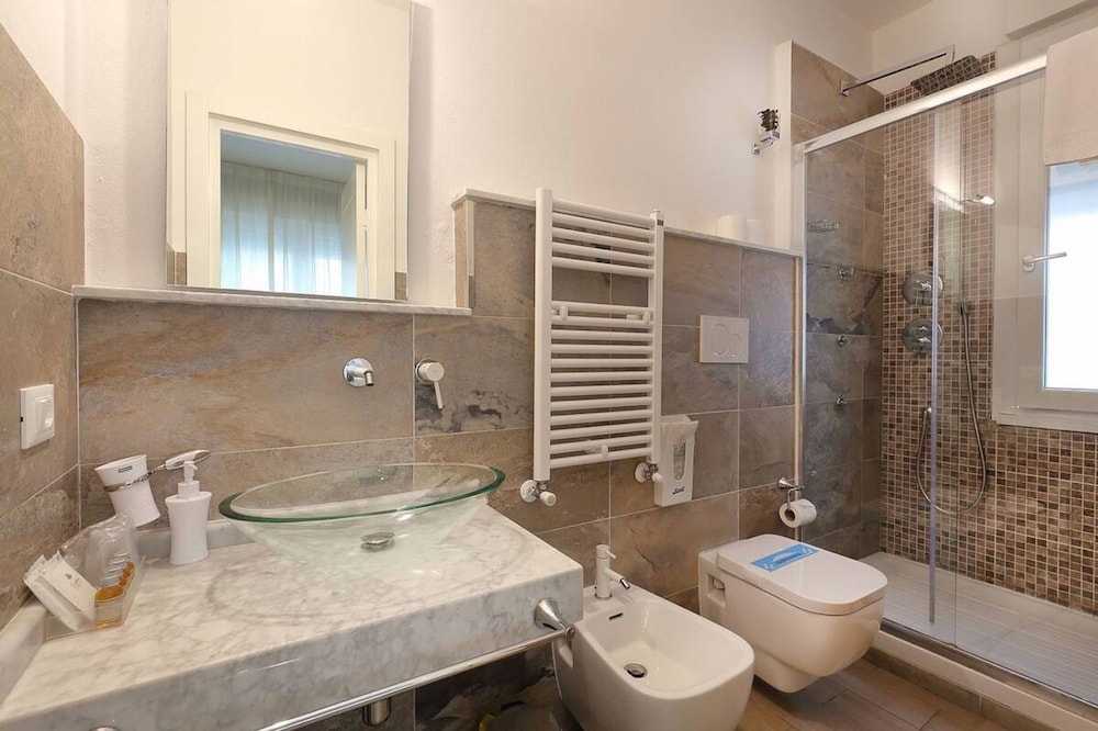 Standard Double Room, 1 Bedroom, Non Smoking, photo 6