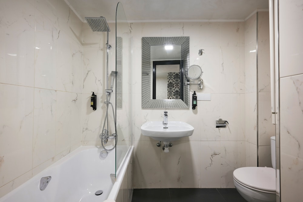 Superior Double Room, Balcony - Photo 5