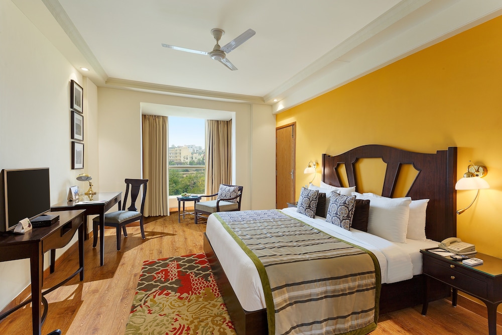 Two Bedroom Apartment ( Garden Facing)