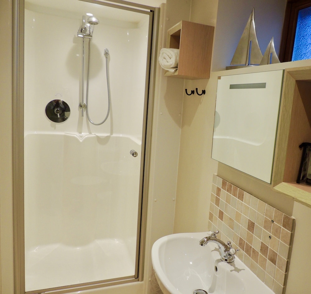 Standard Double Or Twin Room photo 3