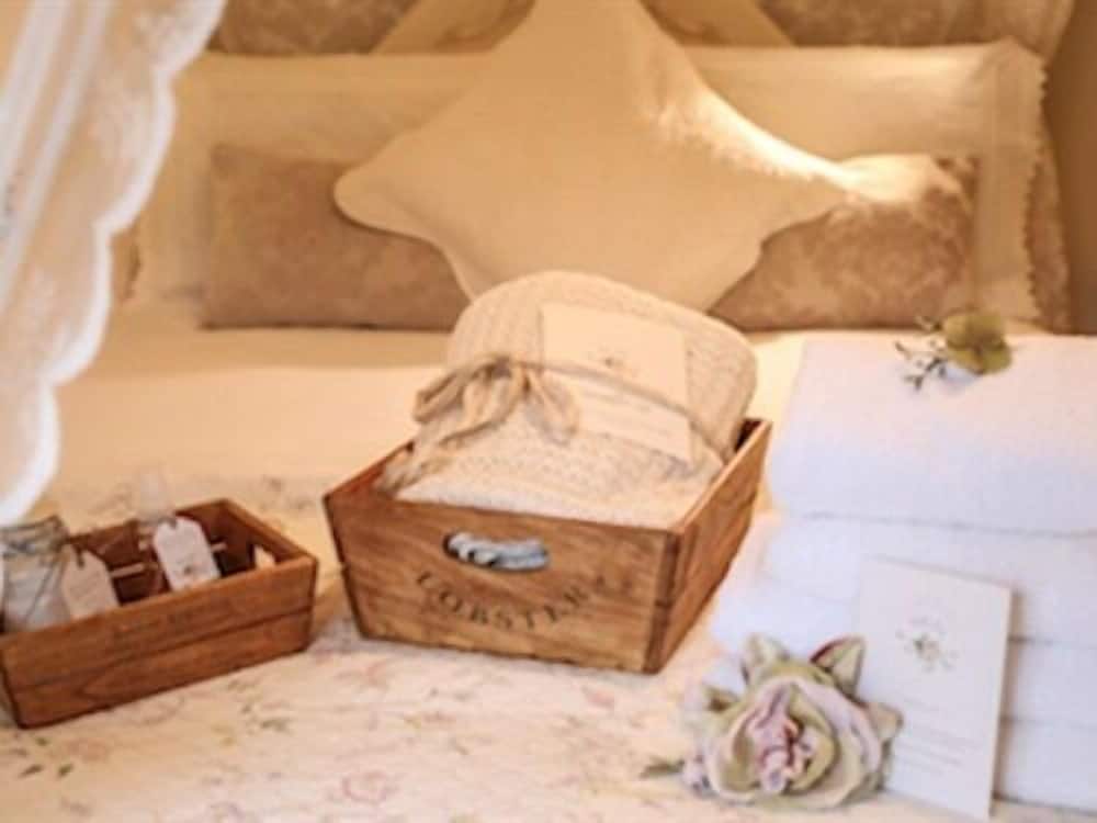 Double Room, Ensuite, Garden View (Room 2) photo 3