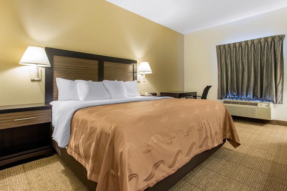 Room, 1 King Bed, Non Smoking - Photo 1