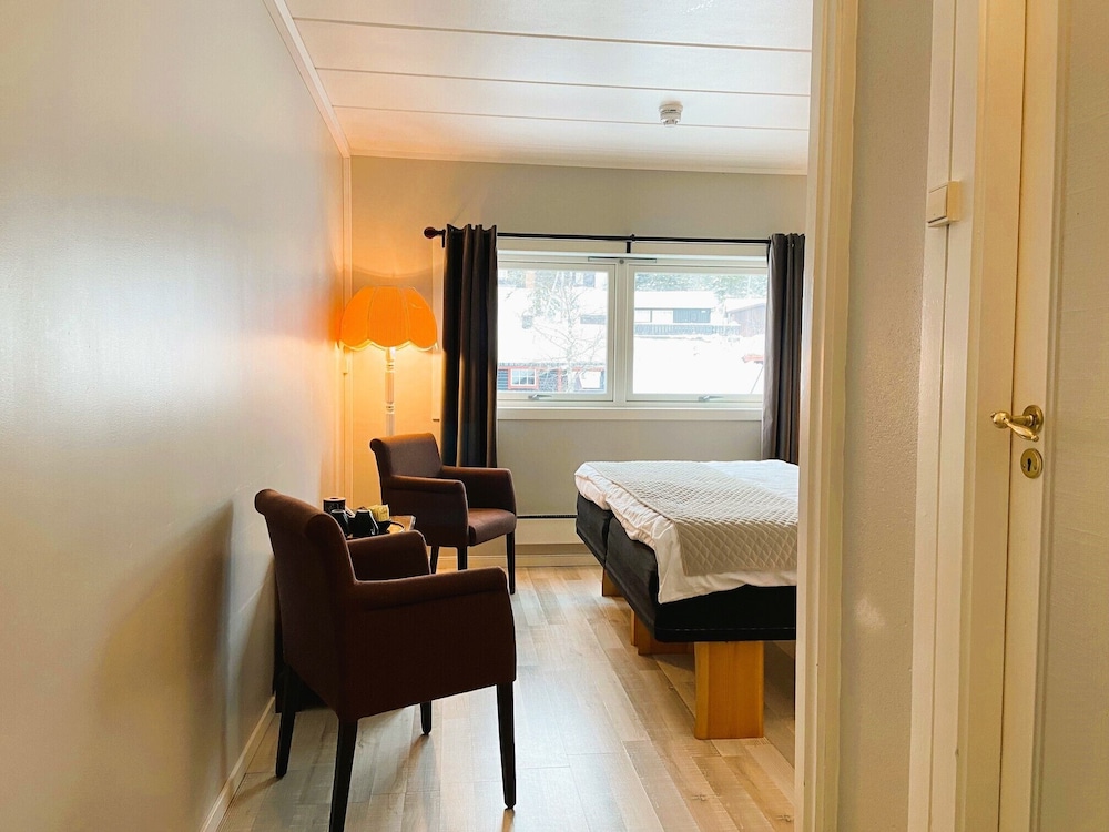 Economy Double Room photo 3