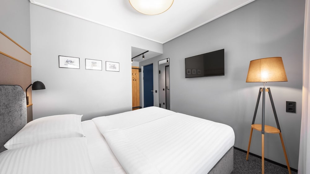 Economy Double Room photo 2