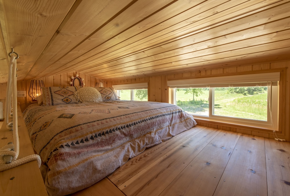 Cabin, 1 Queen Bed (1) photo 2