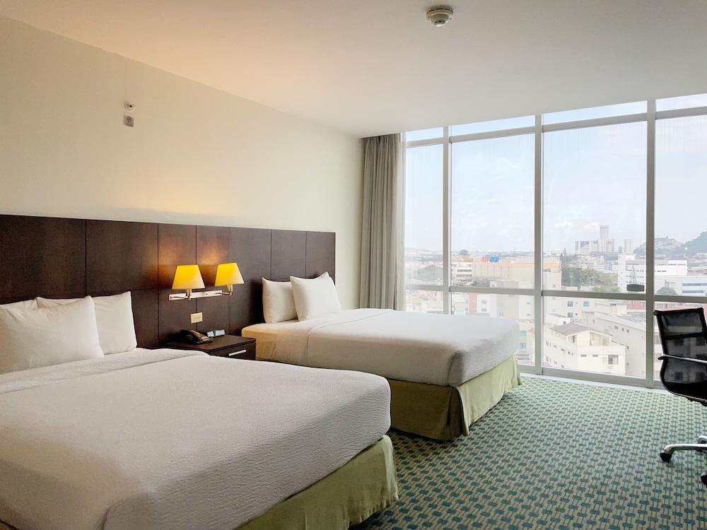Junior Suite, Multiple Beds, City View - Photo 15
