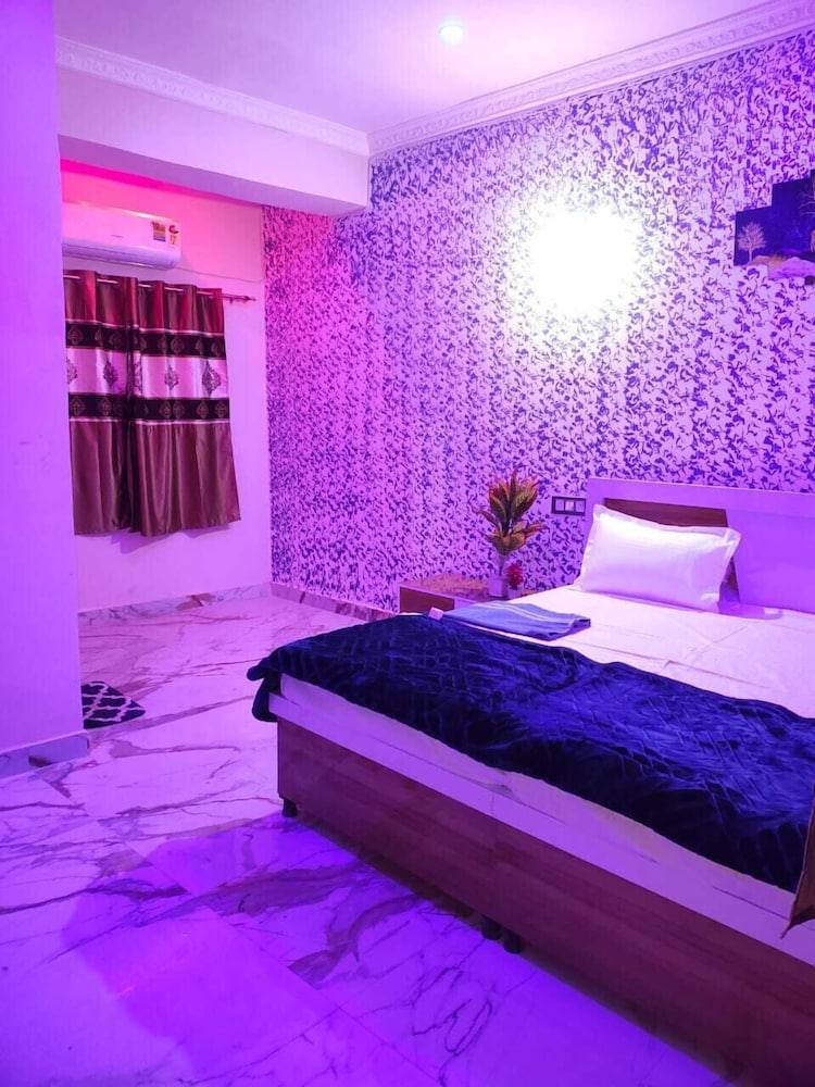 Deluxe Double Room, City View