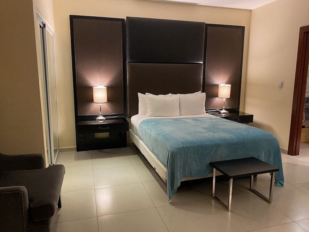 Room, 1 Double Bed, Non Smoking (Interior View) - Photo 1