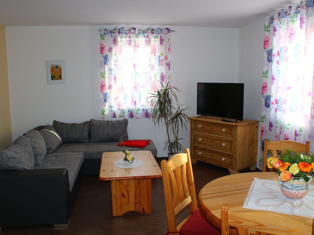 Classic Apartment, 2 Bedrooms photo 3