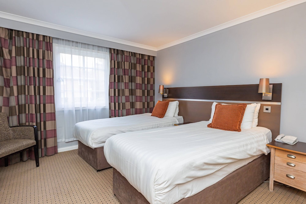 Classic Room, 2 Twin Beds - Photo 2