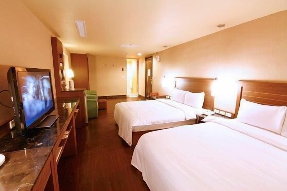Deluxe Twin Room photo 3