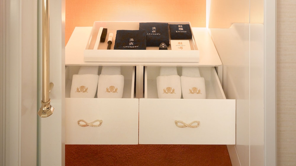 Palace Queen Room photo 3