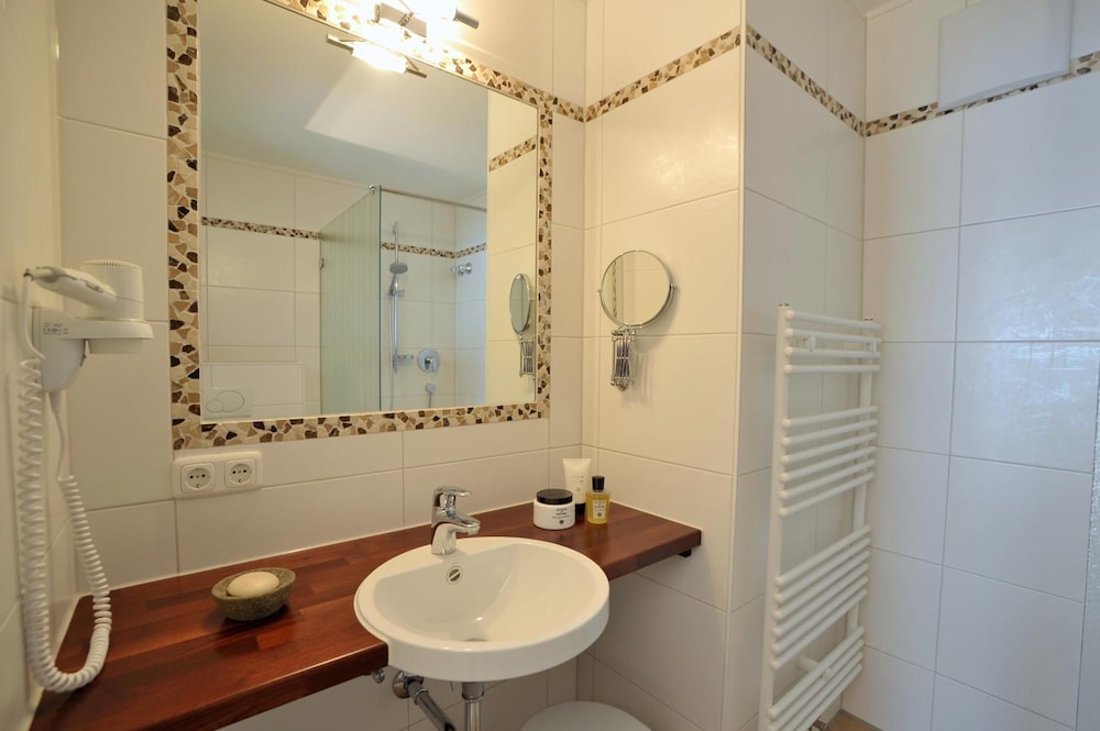 Landhouse Double Room (20-22 sqm) photo 2