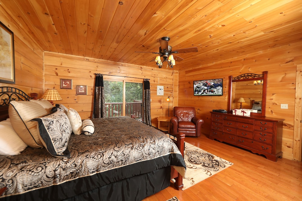 Cabin, Multiple Beds, Hot Tub