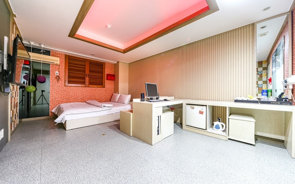 Room (General room (early check-in at 15:00) - Photo 2