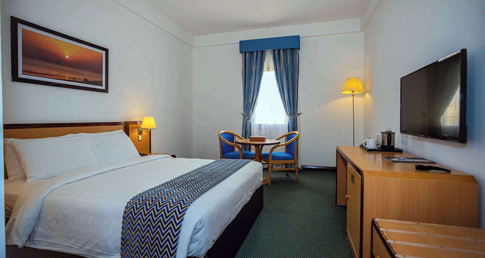 Standard Room, 2 Twin Beds, Non Smoking - Photo 1