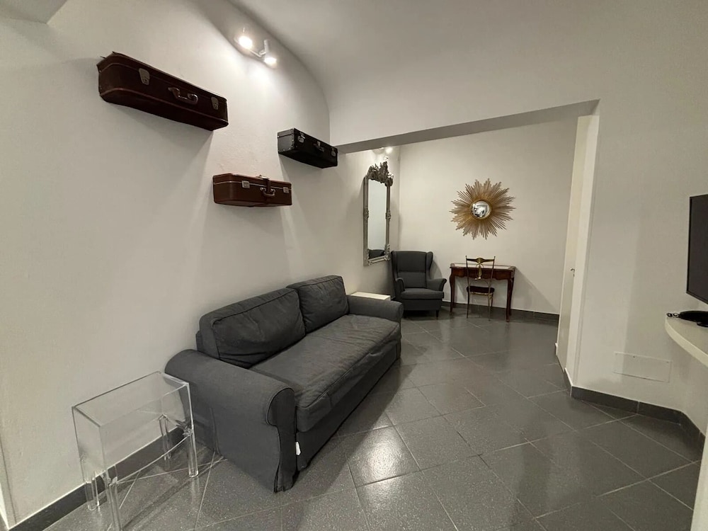 Asinelli apartment