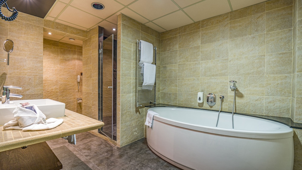 Superior Double or Twin Room, Balcony photo 3