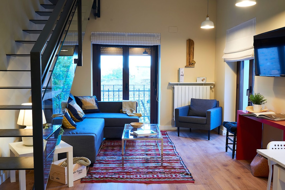 Duplex, Balcony, City View photo 3