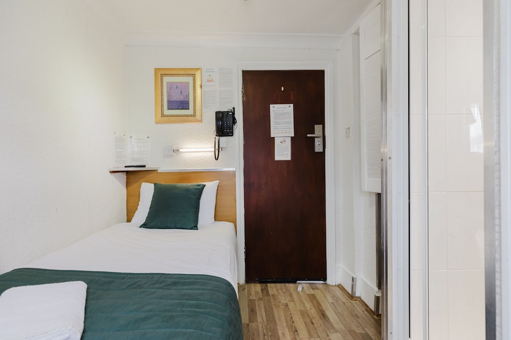 Premium Single Room, Private Bathroom