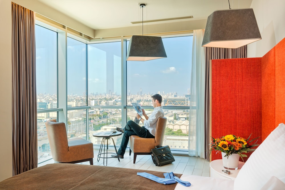Deluxe Double or Twin Room, Club Lounge Access photo 2