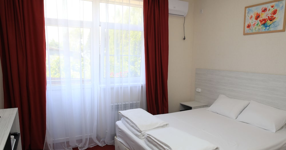Standard Double or Twin Room, Ground Floor photo 1