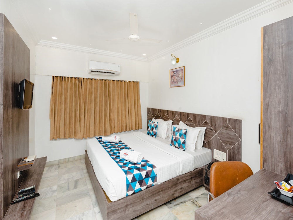 Deluxe Room - Photo 7